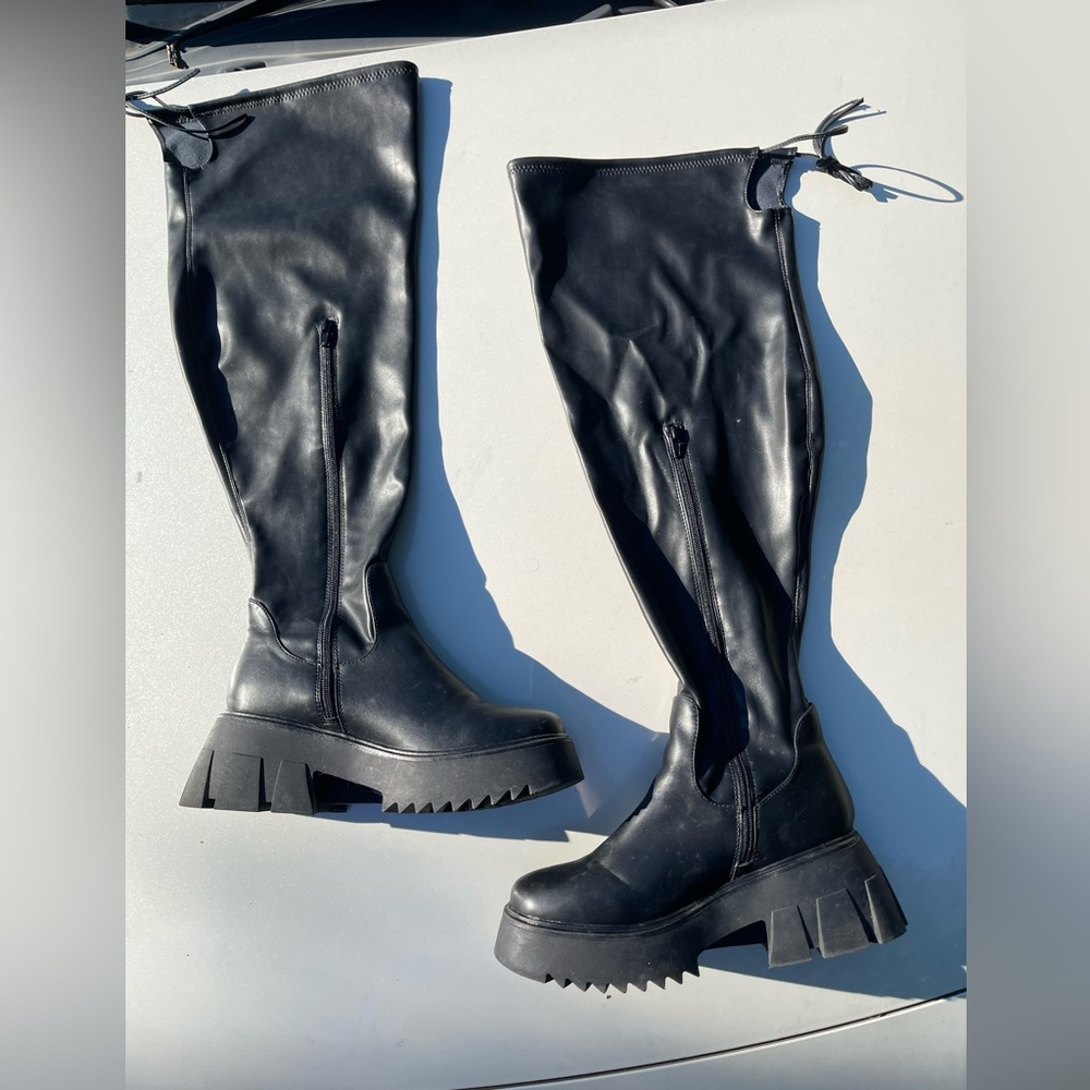 Torrid wide calf Black Knee-High Women's Boots